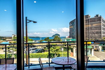 Bk Hotel Jeju 3*