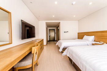 Bk Hotel Jeju 3*