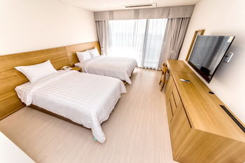 Bk Hotel Jeju 3*