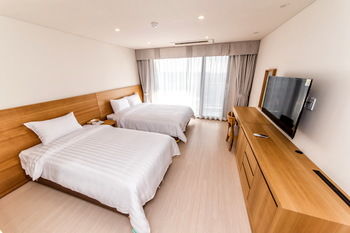 Bk Hotel Jeju 3*