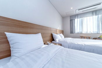 Bk Hotel Jeju 3*