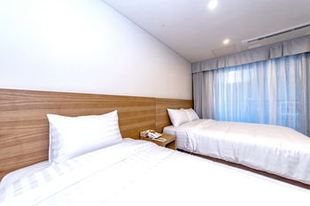 Bk Hotel Jeju 3*