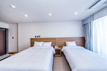 Bk Hotel Jeju 3*
