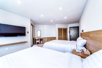 Bk Hotel Jeju 3*