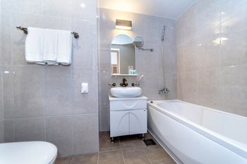 Bk Hotel Jeju 3*