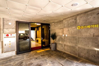 Bk Hotel Jeju 3*