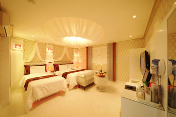 Ivy Hotel 2*