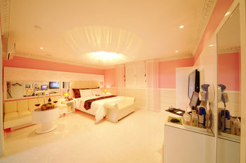 Ivy Hotel 2*