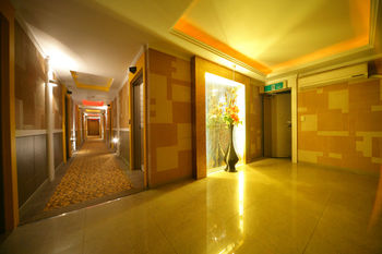 Ivy Hotel 2*