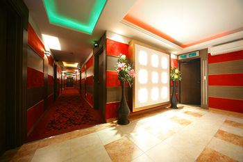 Ivy Hotel 2*