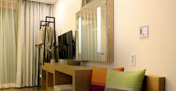 Seastay Hotel & Spa 2*