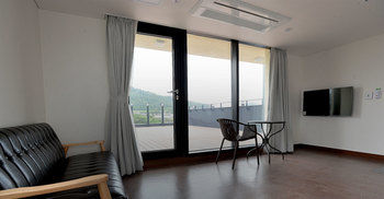 Seastay Hotel & Spa 2*