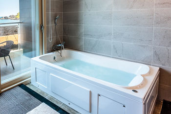 Seastay Hotel & Spa 2*