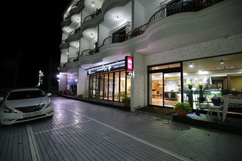 Tomonoya Ryokan 3*