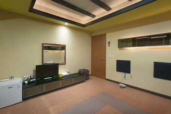 Tomonoya Ryokan 3*