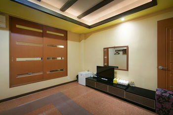 Tomonoya Ryokan 3*