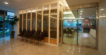 A-One Hotel 3*