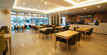 A-One Hotel 3*