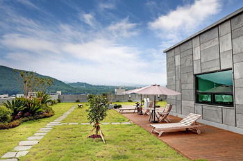 Hotel The One 4*