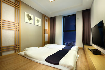 Hotel The One 4*
