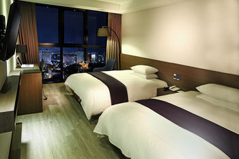Hotel The One 4*