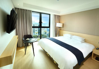 Hotel The One 4*
