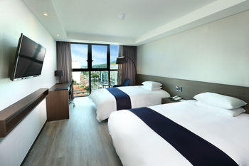 Hotel The One 4*