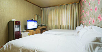 Emerald Hotel 3*