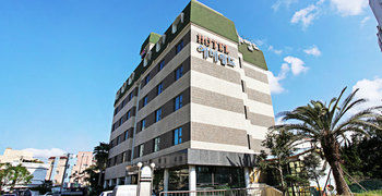 Emerald Hotel 3*