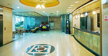 Emerald Hotel 3*
