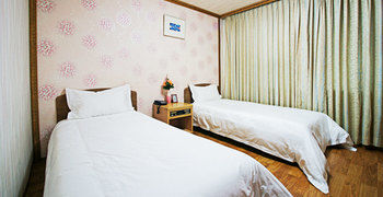 Emerald Hotel 3*