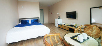 Stone and Wind Resort 2*