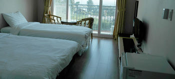 Stone and Wind Resort 2*