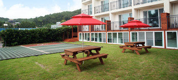 Stone and Wind Resort 2*