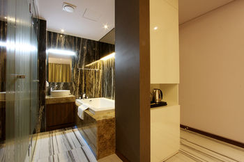 Royal Prime Hotel 3*