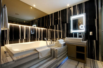 Royal Prime Hotel 3*