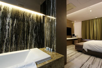 Royal Prime Hotel 3*