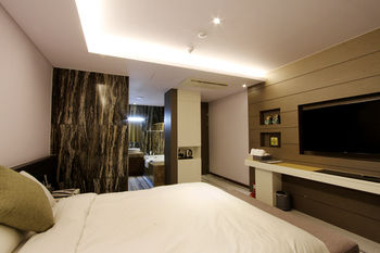 Royal Prime Hotel 3*