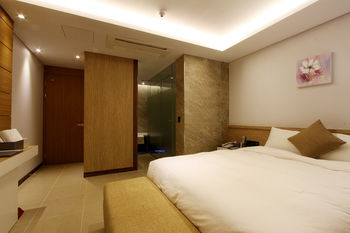 Royal Prime Hotel 3*