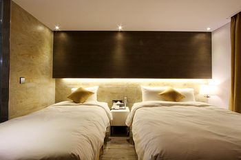 Royal Prime Hotel 3*