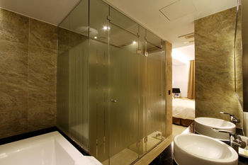 Royal Prime Hotel 3*