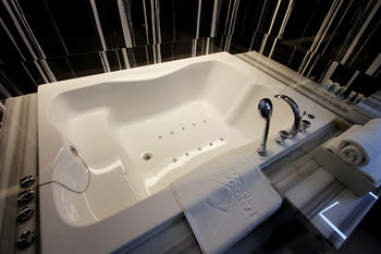 Royal Prime Hotel 3*