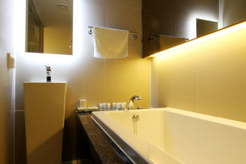 Royal Prime Hotel 3*