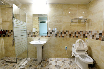 Dome Hotel Geoje 3*