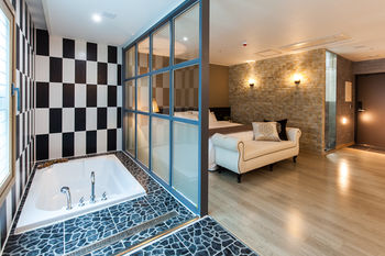 Dome Hotel Geoje 3*