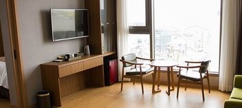 Black Sands Hotel 3*