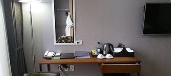 Black Sands Hotel 3*