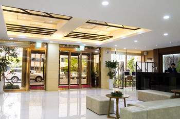 Black Sands Hotel 3*