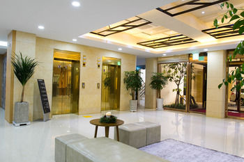 Black Sands Hotel 3*