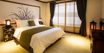 Jeju Hanok Hotel Hallagung 2*